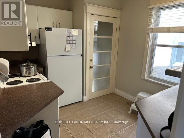 House – 928 GREENWOOD AVENUE, Toronto – photo 3