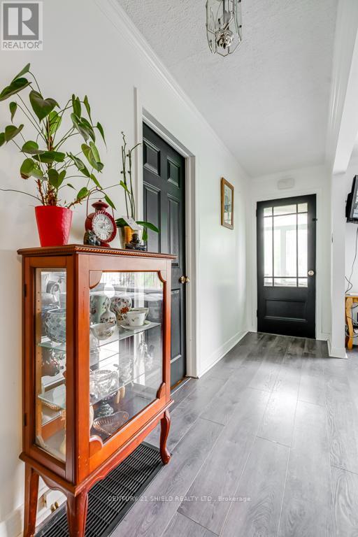 For sale: 803 LEONARD AVENUE E, Cornwall, Ontario K6J1L5