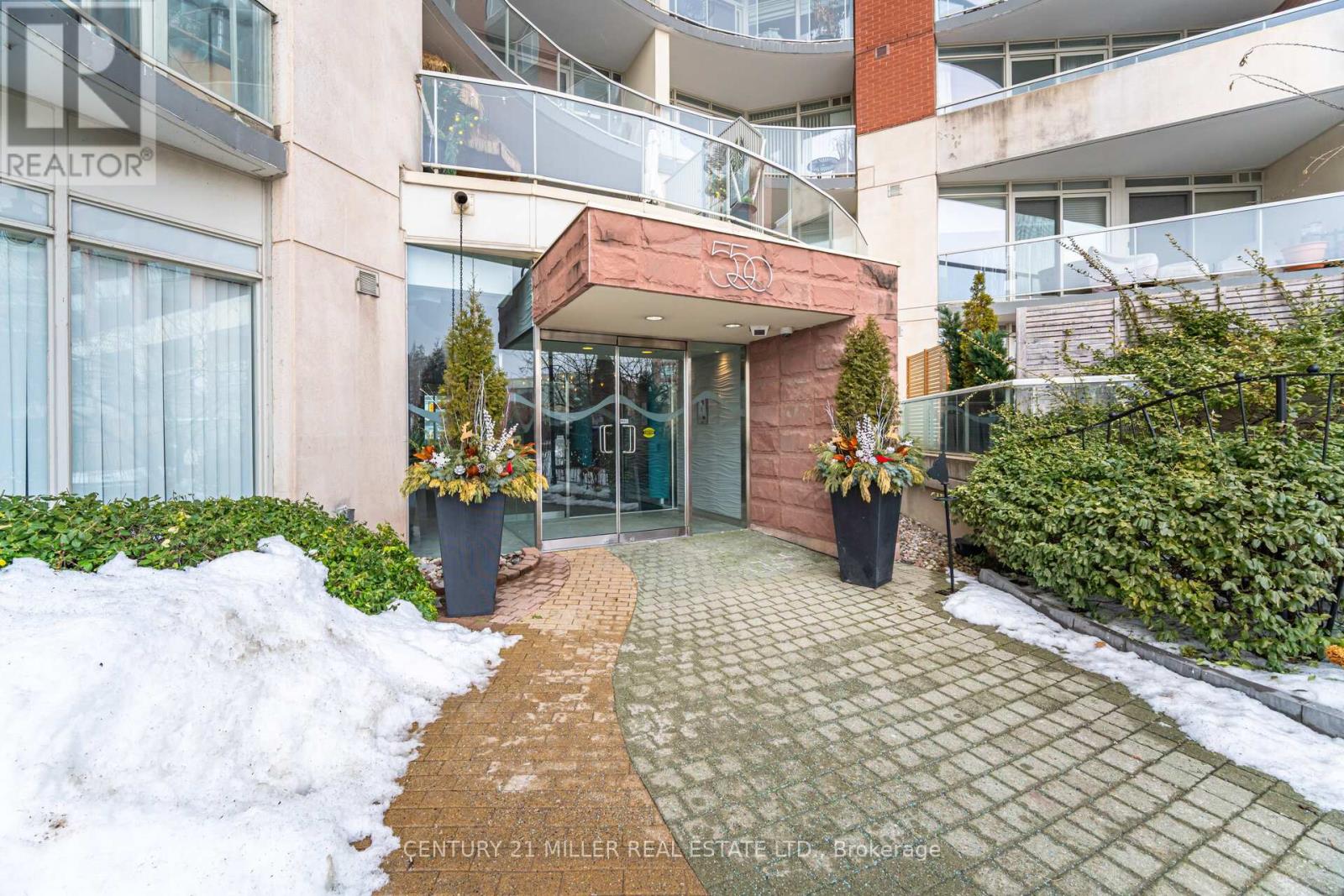 Apartment – 318 - 550 QUEENS QUAY W, Toronto – photo 3