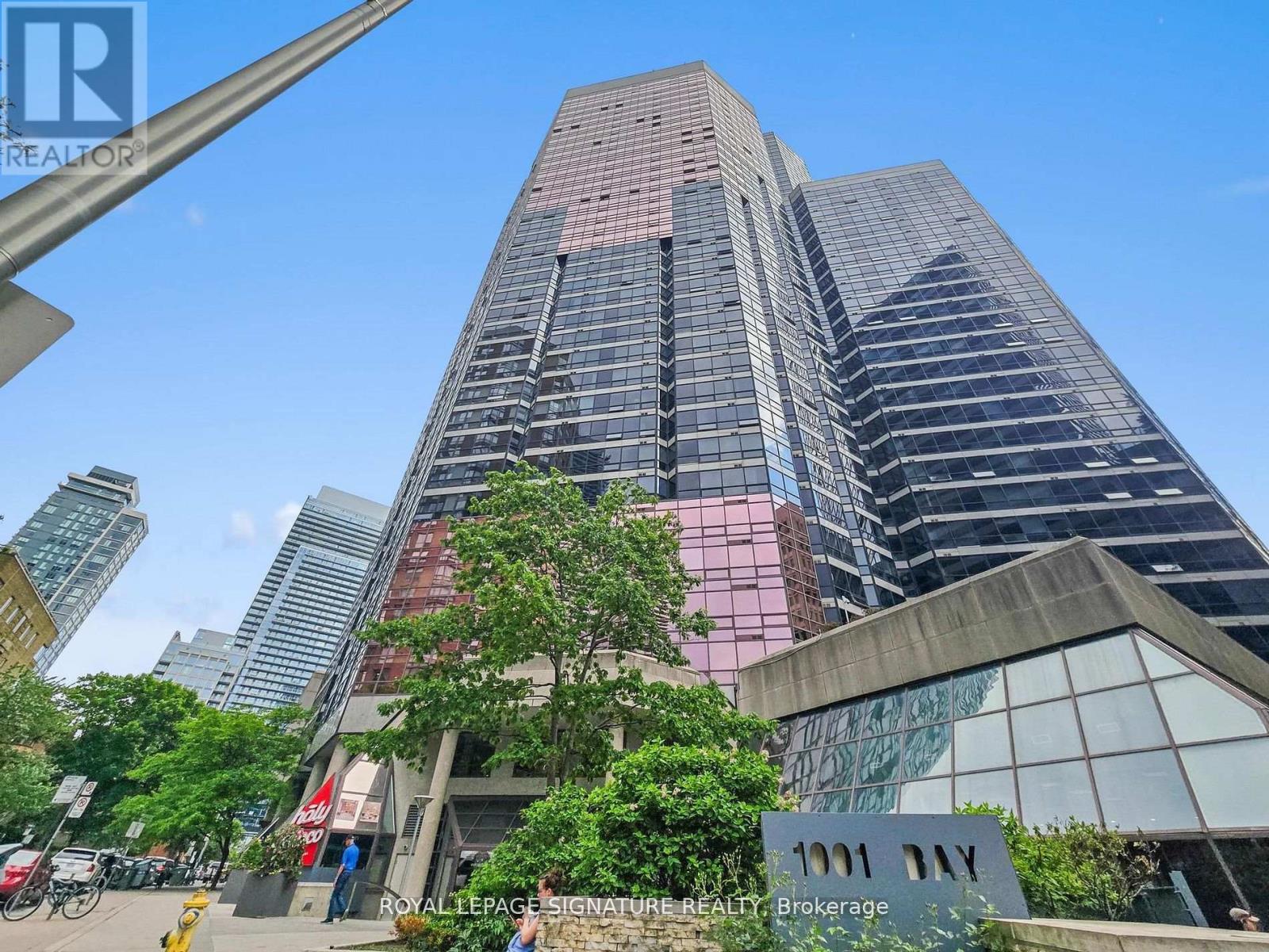 Apartment – 403 - 1001 BAY STREET, Toronto