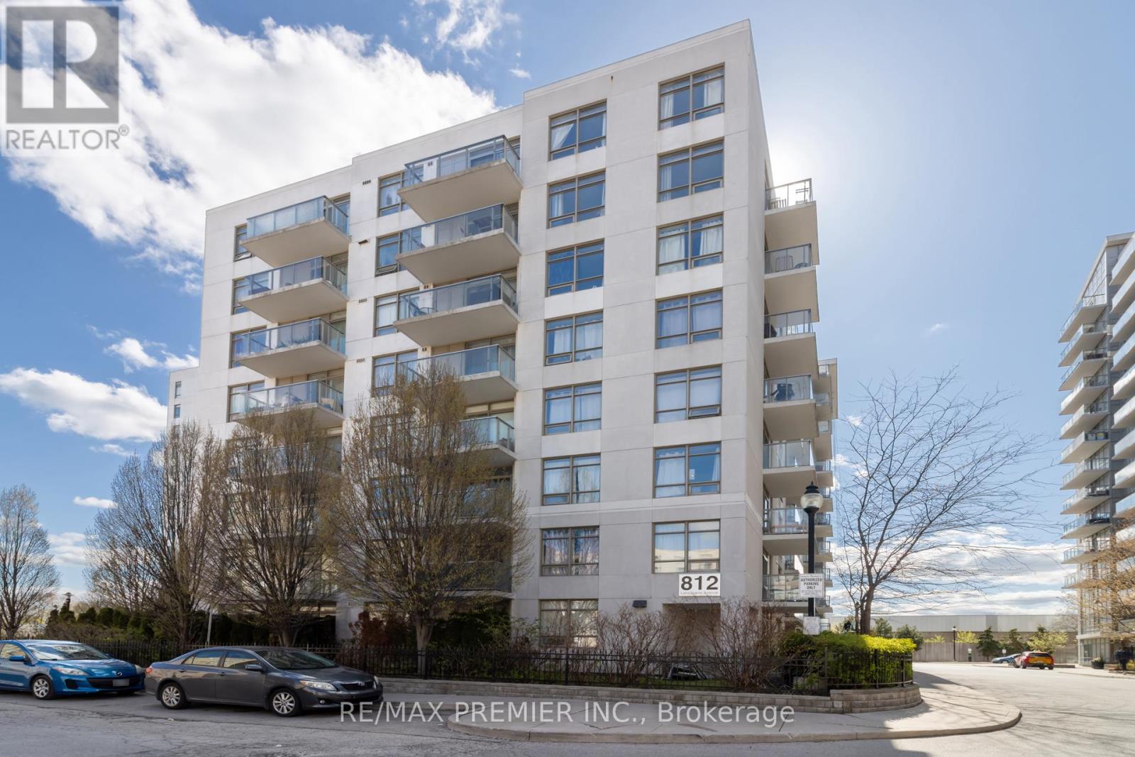 Apartment – 1011 - 812 LANSDOWNE AVENUE, Toronto