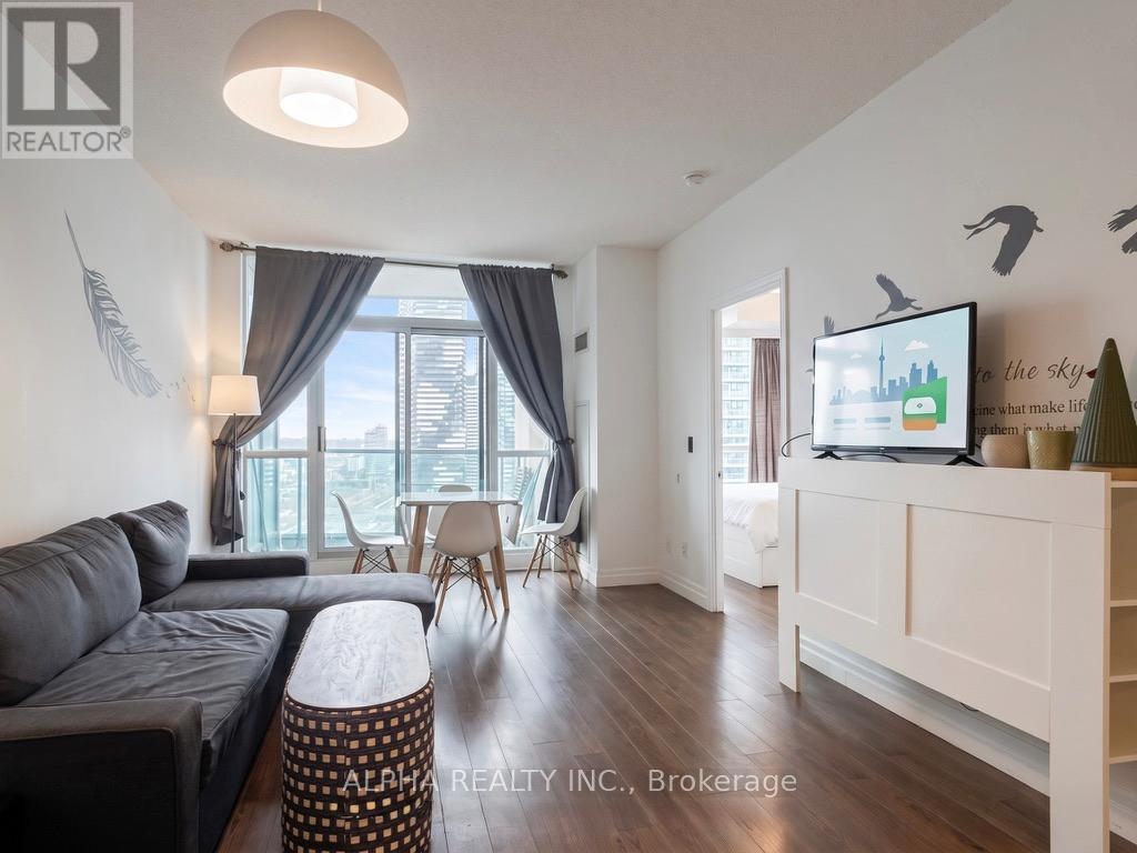 Apartment – 3706 - 16 YONGE STREET, Toronto – photo 2