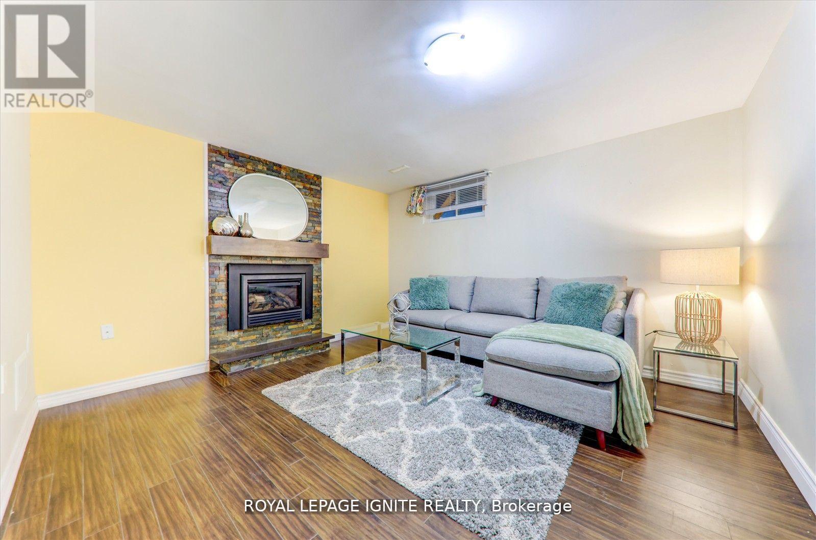 House – BSMT - 4010 ELLESMERE ROAD, Toronto – photo 4