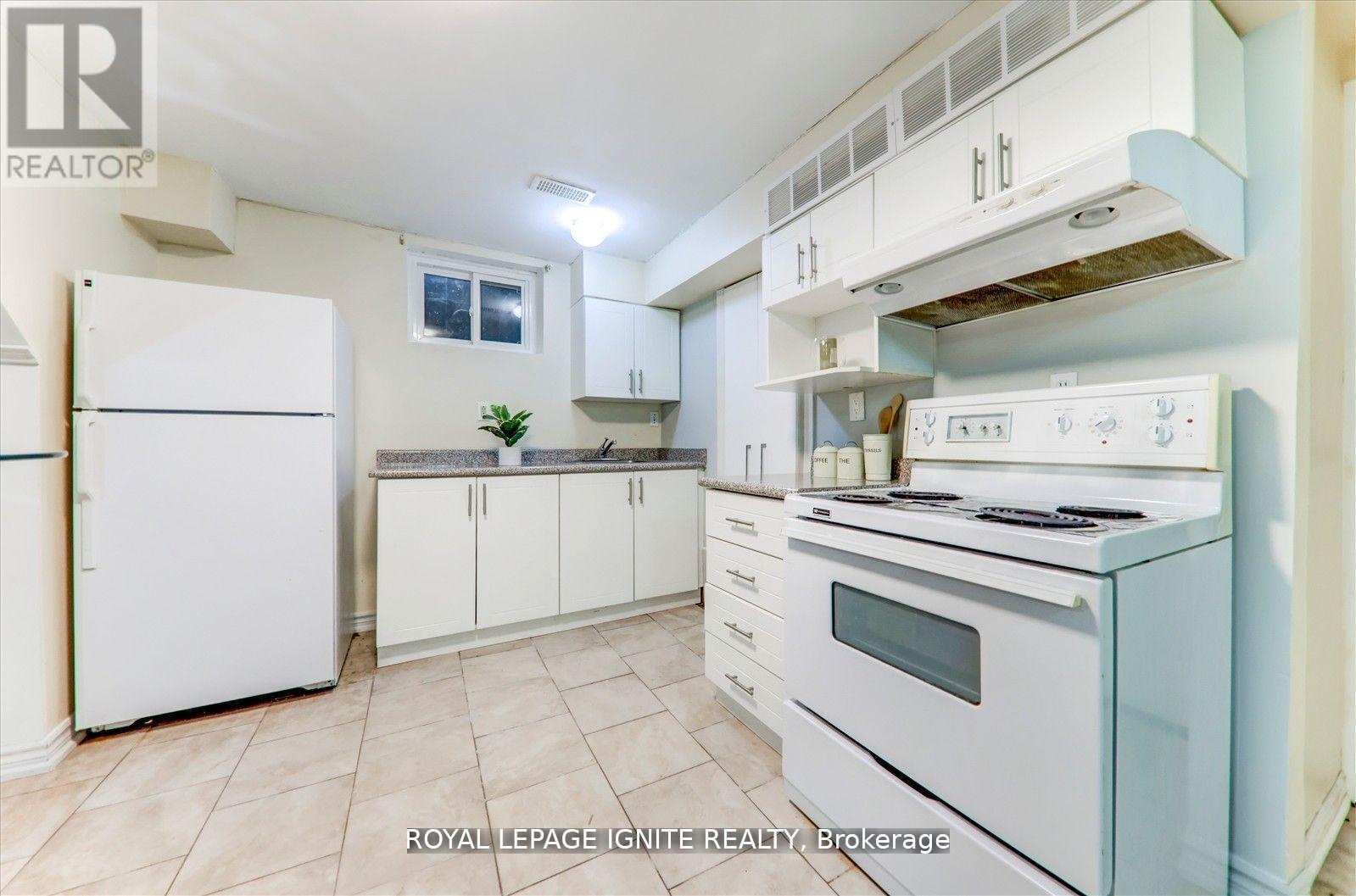 House – BSMT - 4010 ELLESMERE ROAD, Toronto – photo 5