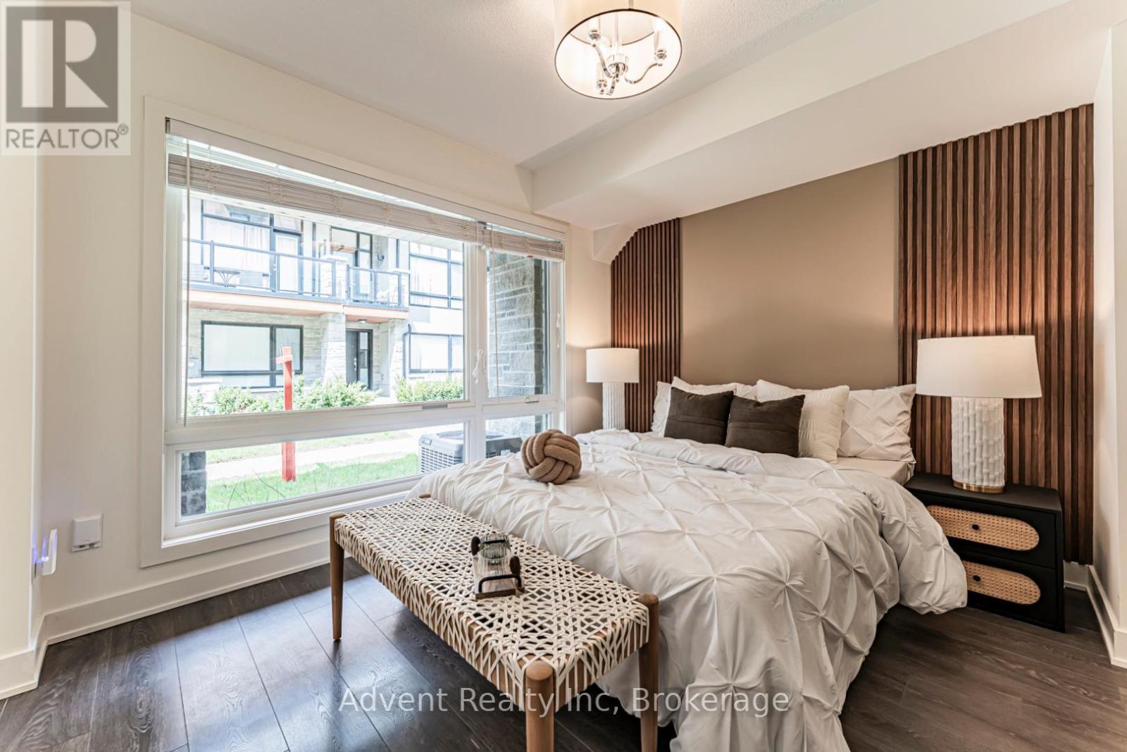 Row / Townhouse – 30 BRUNET DRIVE, Vaughan – photo 3