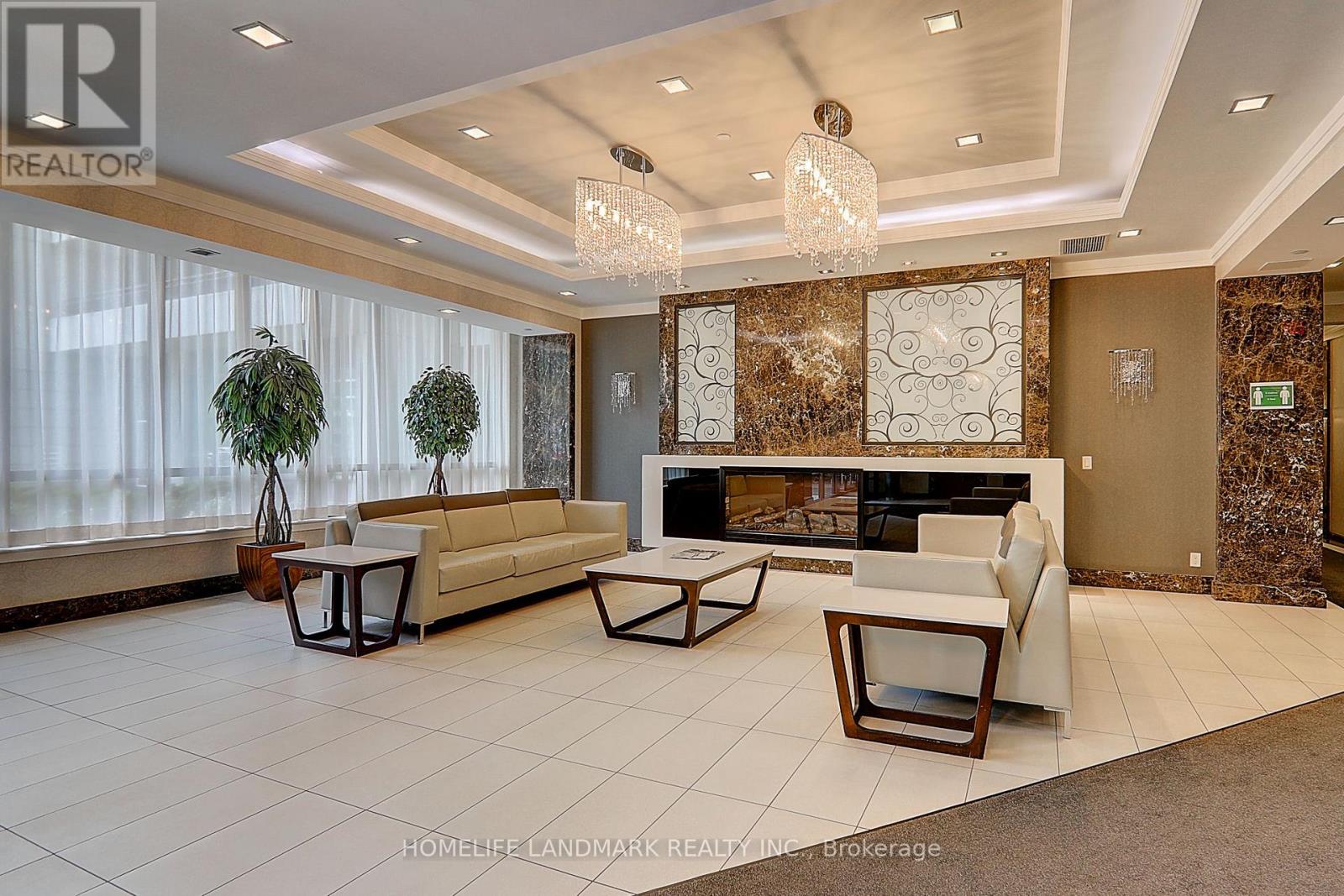 Apartment – PH12 - 370 HIGHWAY 7 ROAD E, Richmond Hill – photo 2