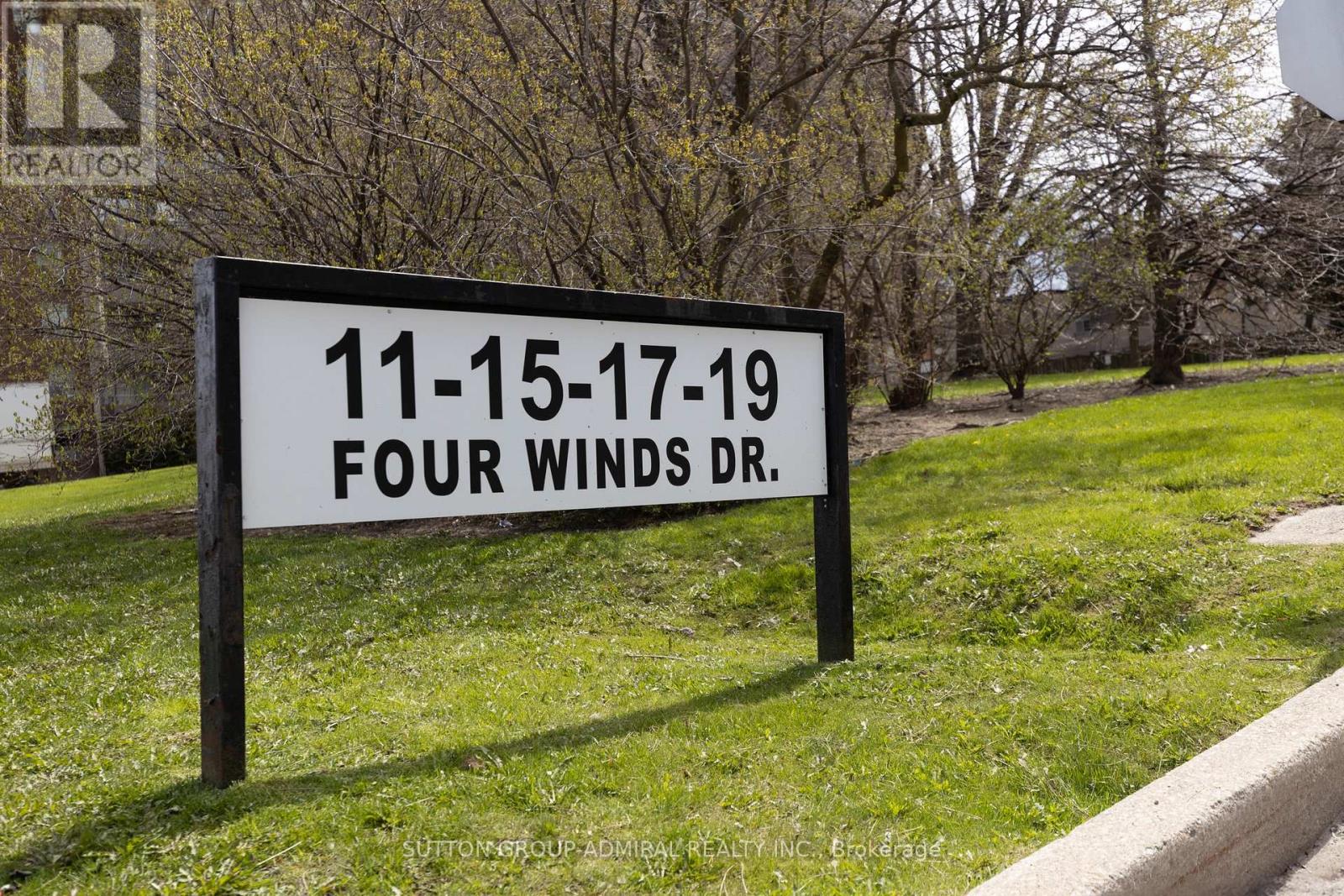 Apartment – 1103 - 19 FOUR WINDS DRIVE, Toronto – photo 4