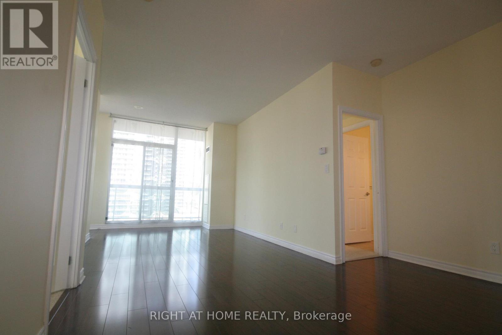 Apartment – 907 - 3504 HURONTARIO STREET, Mississauga – photo 4