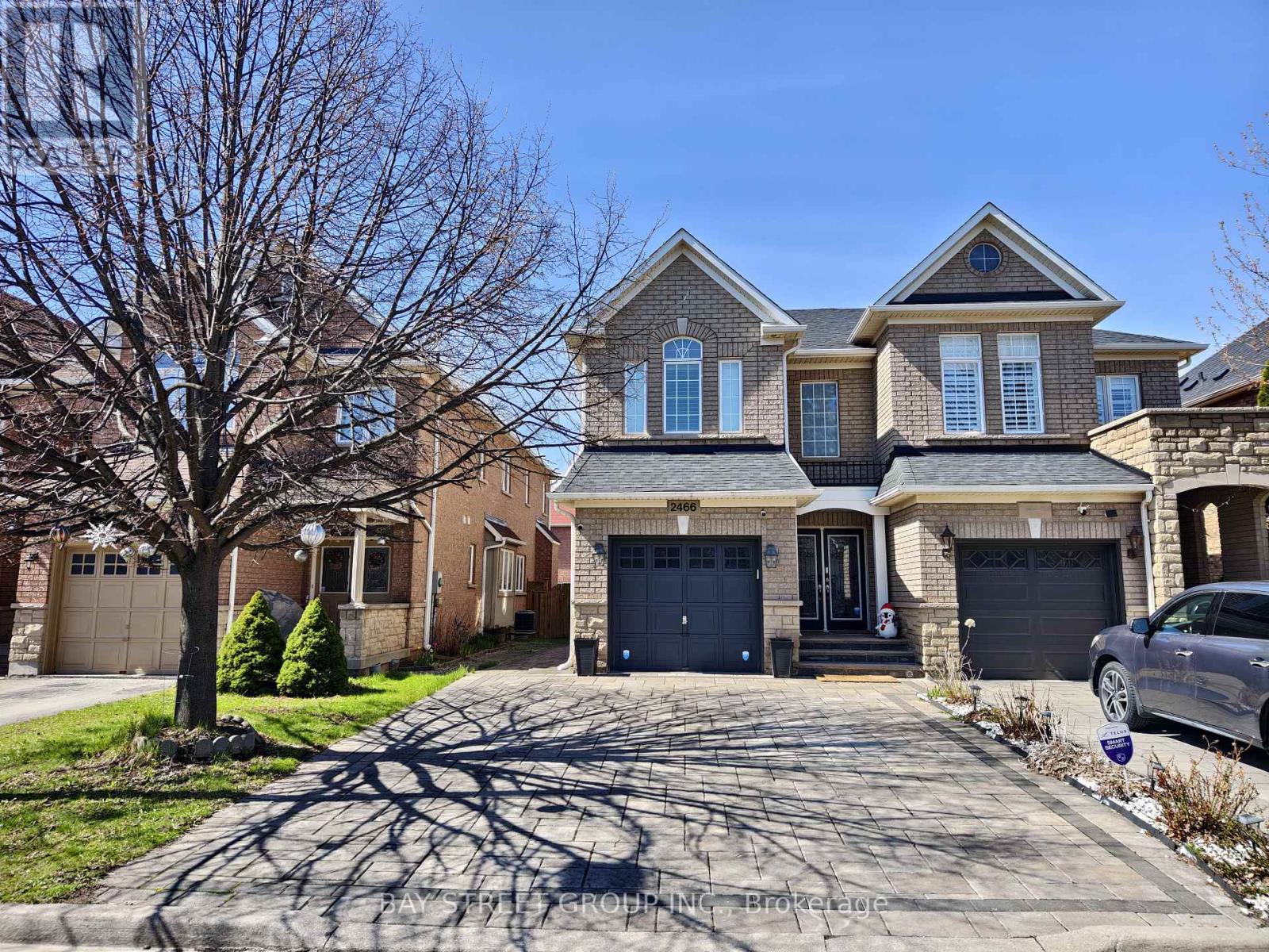 House – 2466 FELHABER CRESCENT, Oakville – photo 2