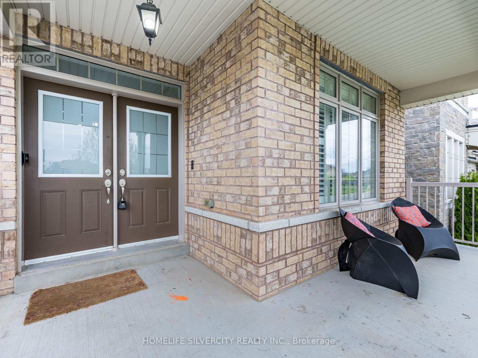 House – 16 CLONCURRY STREET, Brampton – photo 3
