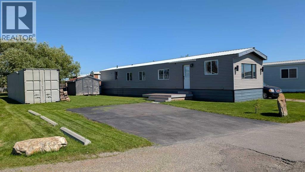 Mobile Home for Sale in 364, 6220 17 Avenue SE|Calgary, Alberta T2A7H4 2