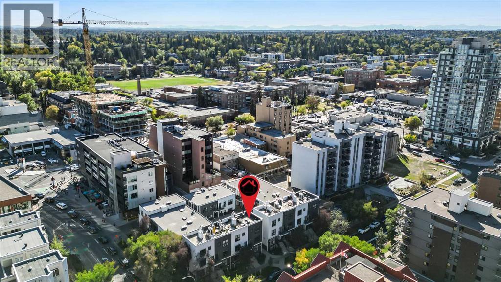 Row / Townhouse for Sale in 8, 603 15 Avenue SW|Calgary, Alberta T2R0R4