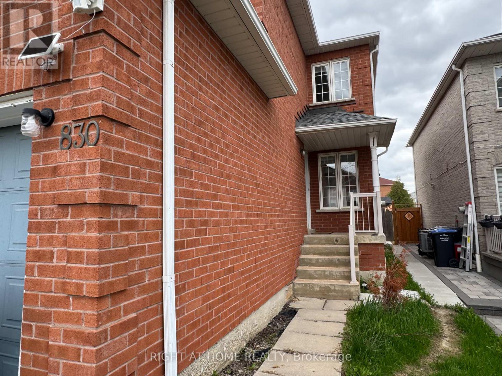House – UPPER AND MAIN - 830 AVONSHIRE COURT, Mississauga – photo 4