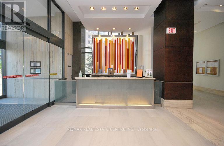 Apartment – 2208 - 330 BURNHAMTHORPE ROAD W, Mississauga – photo 2