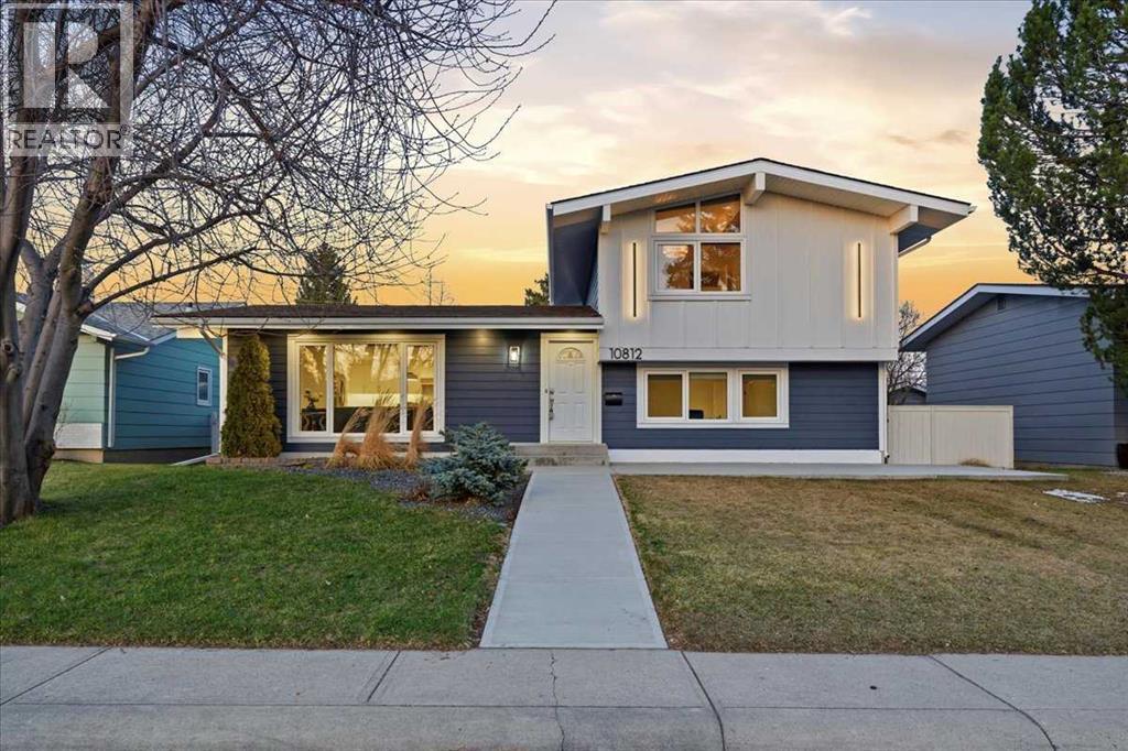 House for Sale in 10812 Maplecrest Road SE|Calgary, Alberta T2J1X9