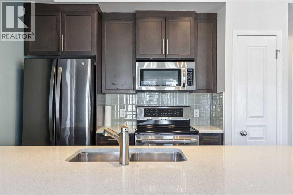 Row / Townhouse for Sale in 1006 Auburn Bay Square SE|Calgary, Alberta T3M0Y8 3