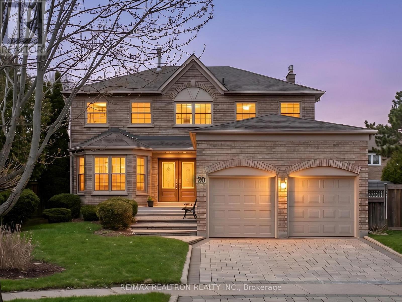 House – 20 AMBERWOOD COURT, Markham