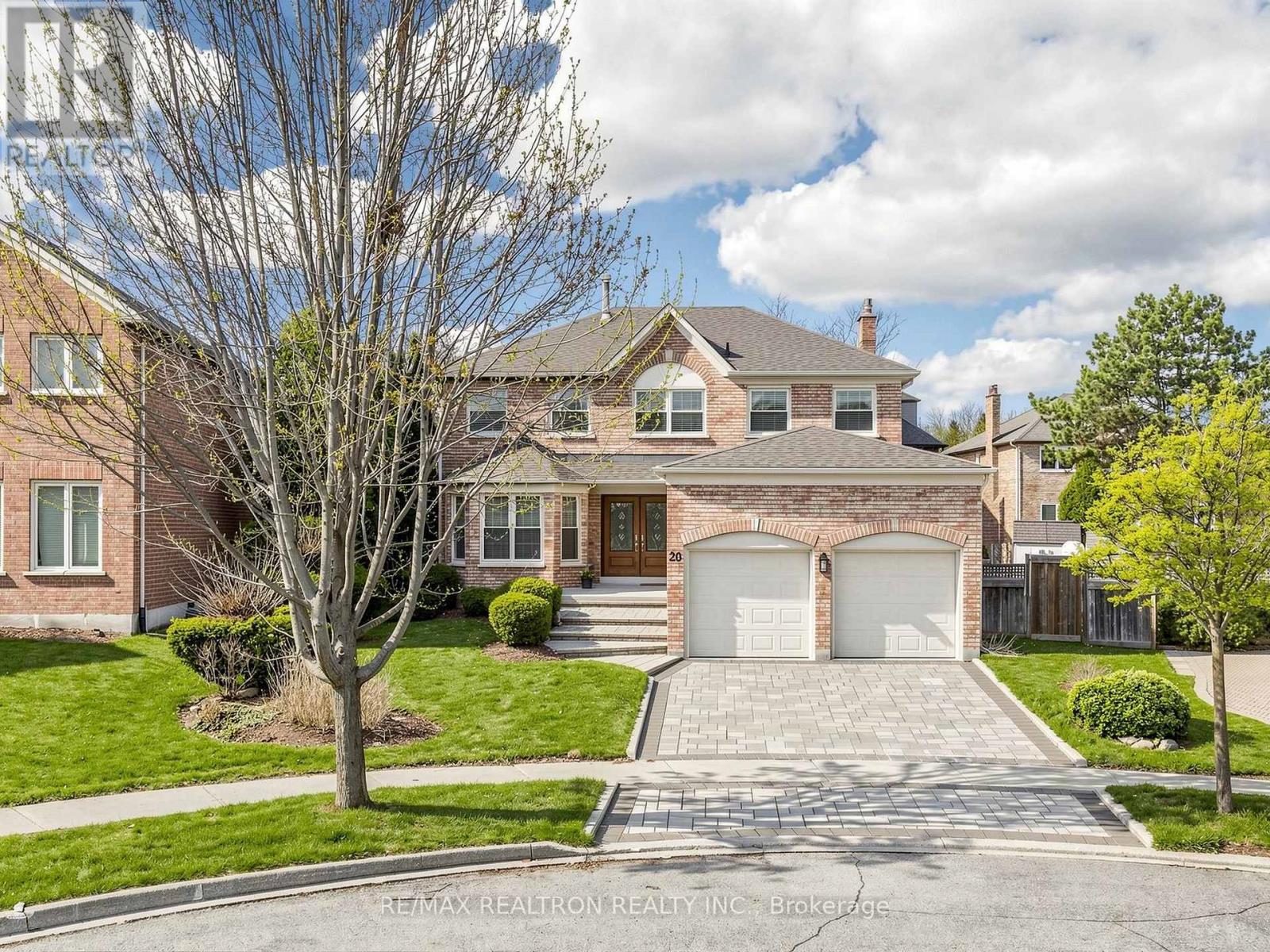 House – 20 AMBERWOOD COURT, Markham – photo 3
