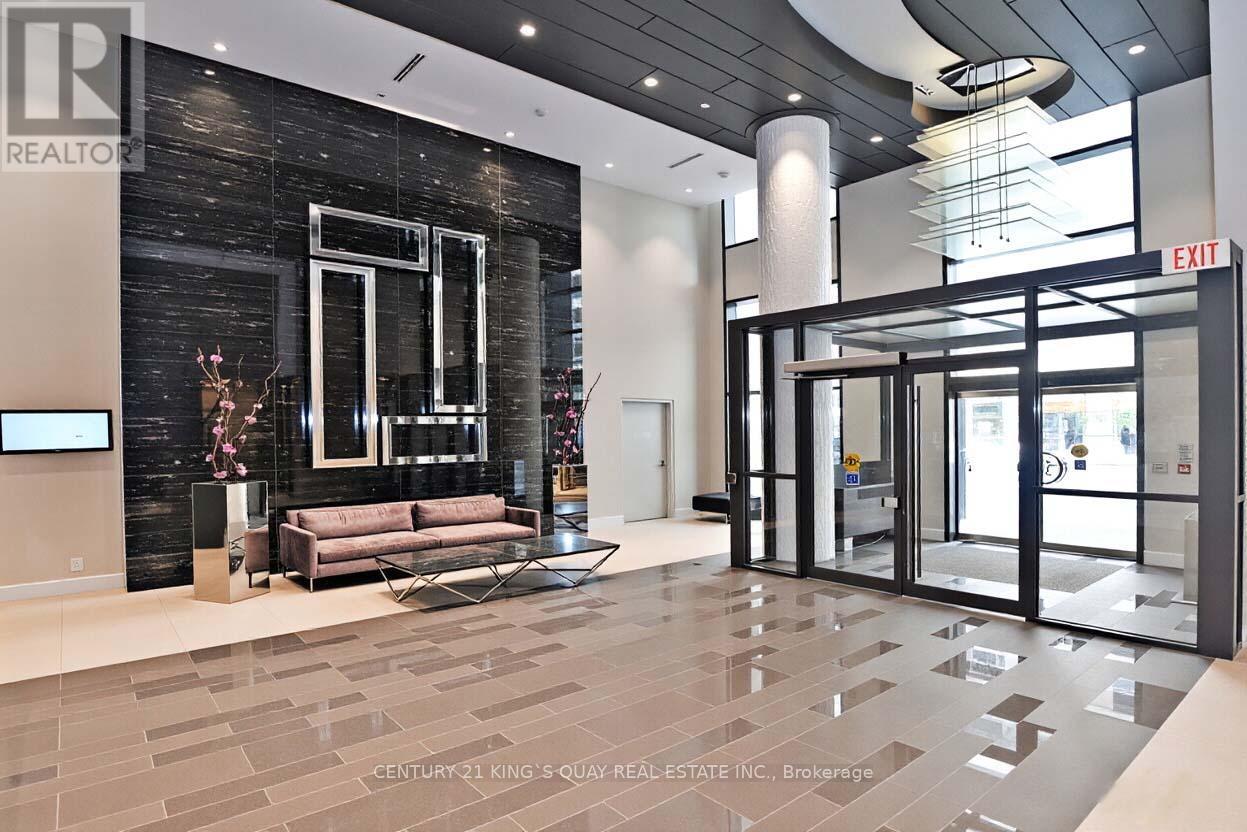 Apartment – 811 - 9199 YONGE STREET, Richmond Hill – photo 2