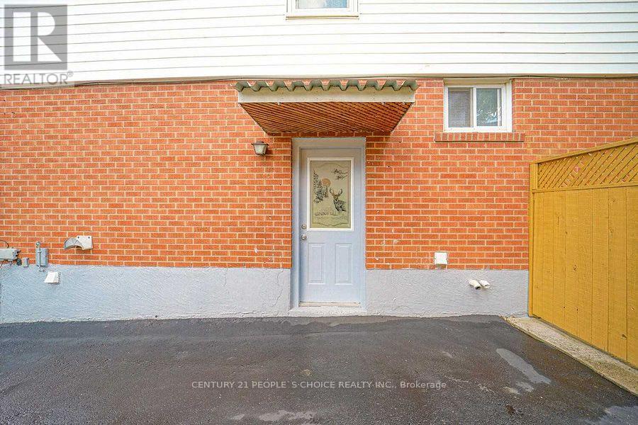 House – BSMT - 20 ARDGLEN DRIVE, Brampton – photo 2
