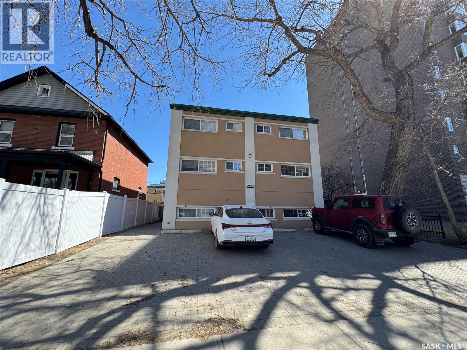 2A 2125 LORNE STREET, Regina, Saskatchewan S4P2M6