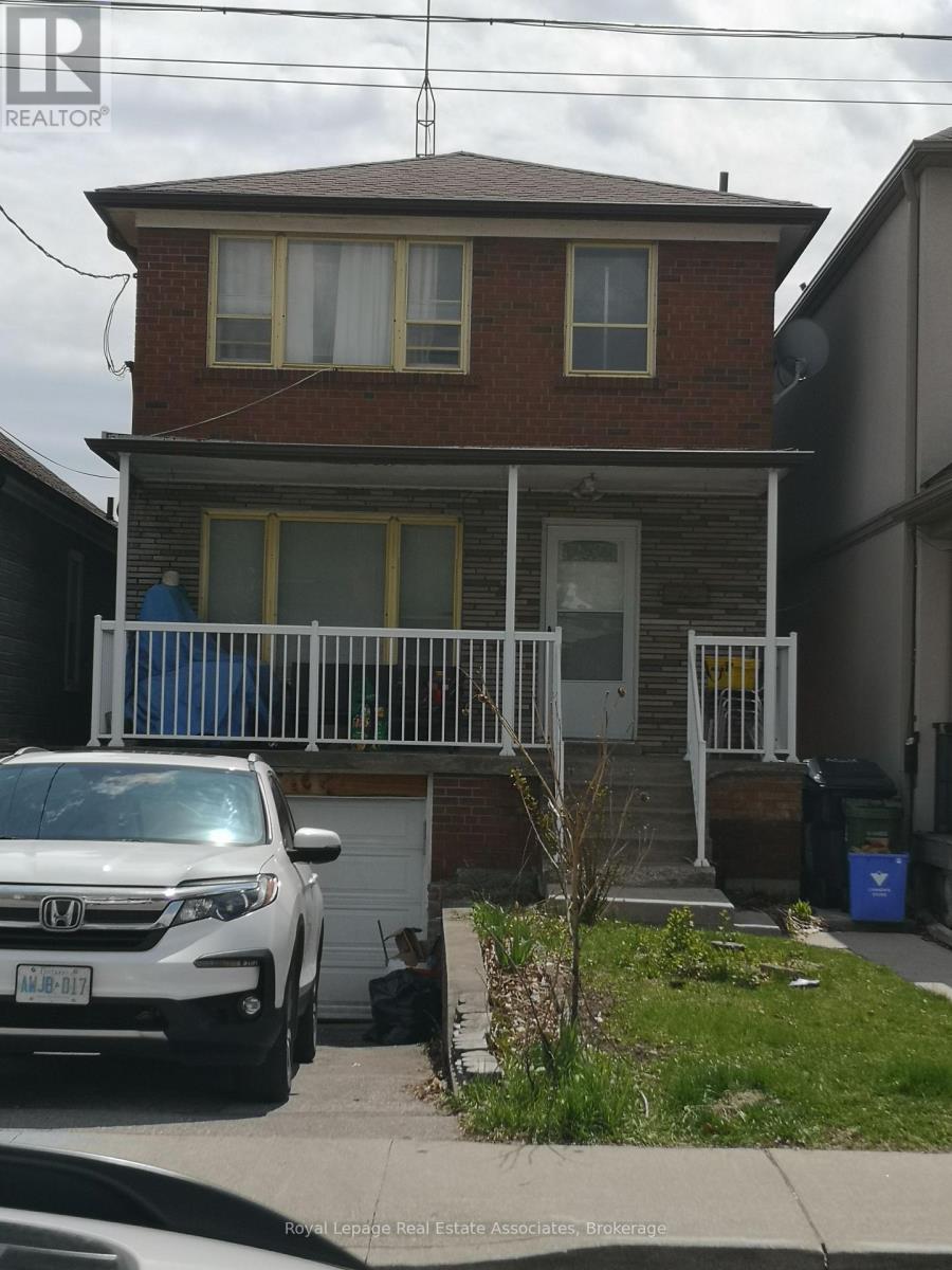 House – 5 HOMEVIEW AVENUE, Toronto – photo 1