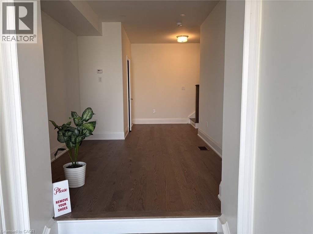 Row / Townhouse – 3226 UMAR Avenue, Oakville – photo 2