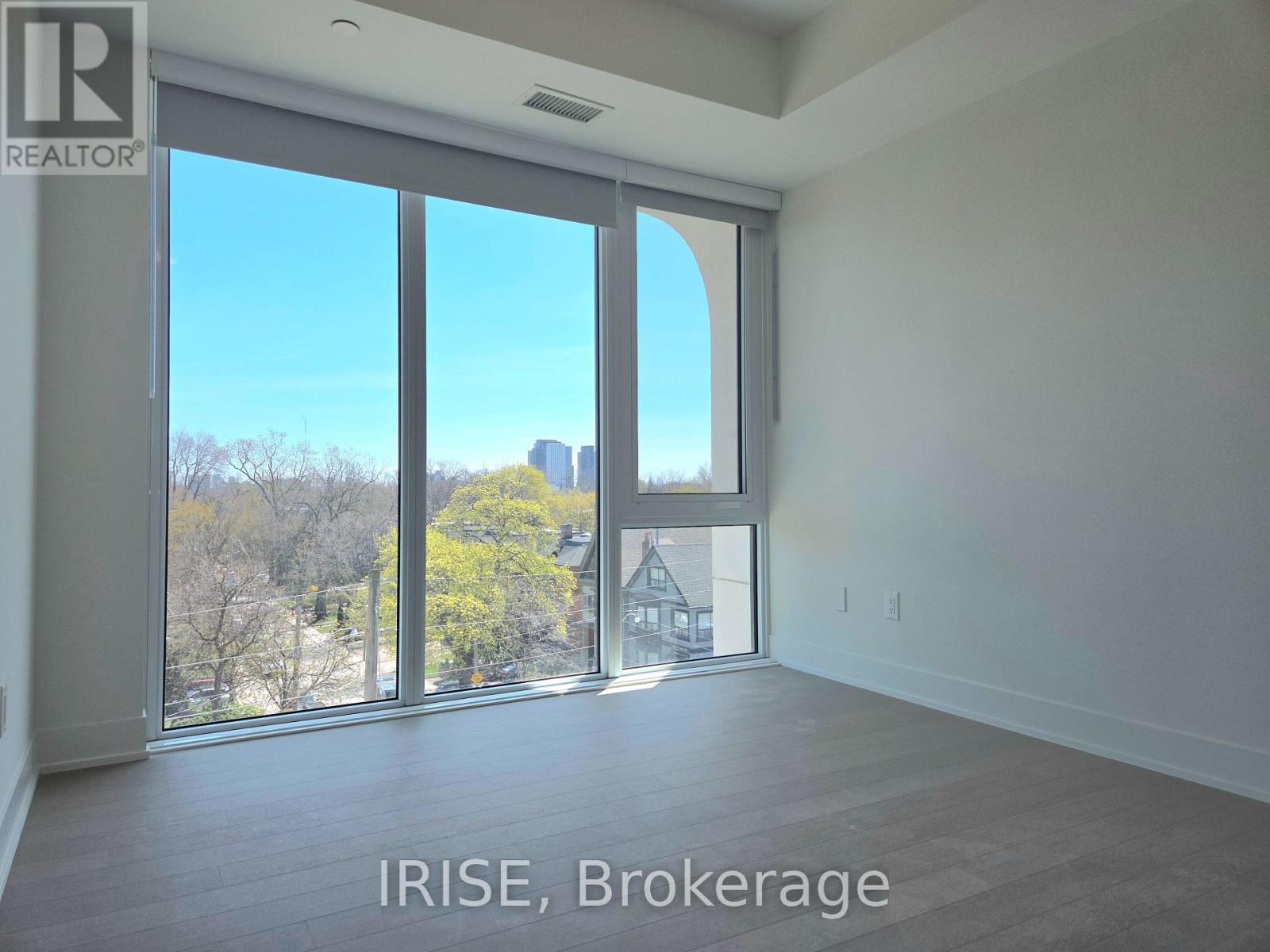 Apartment – 504 - 322 DUPONT STREET, Toronto – photo 4