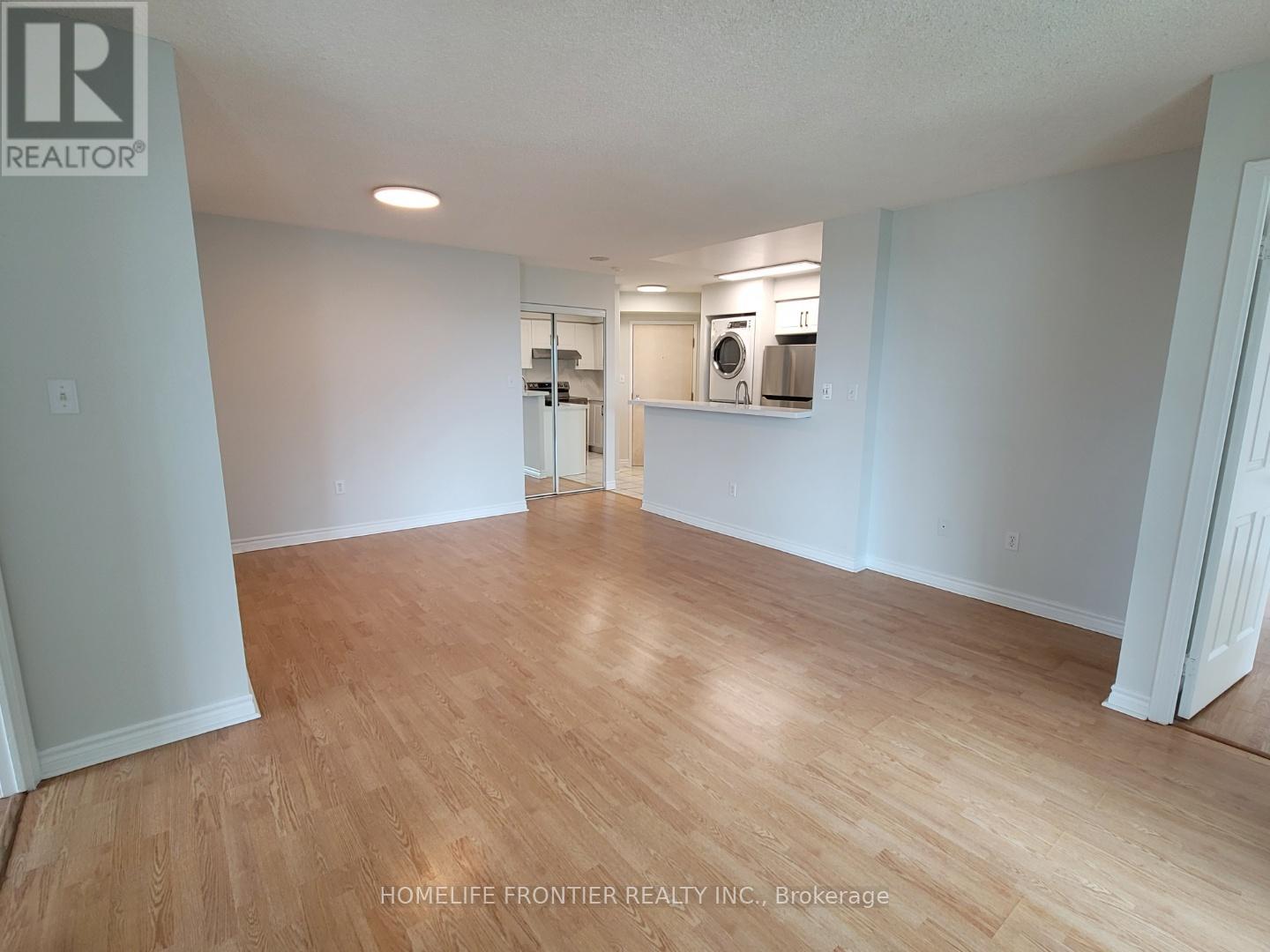 Apartment – 1105 - 7 LORRAINE DRIVE, Toronto – photo 5