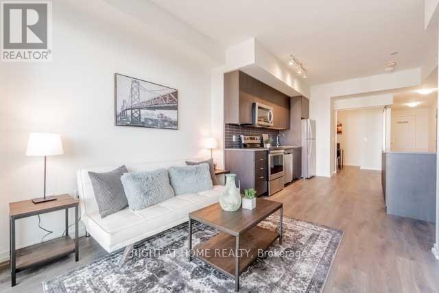 Apartment – 308 - 3237 BAYVIEW AVENUE, Toronto – photo 2