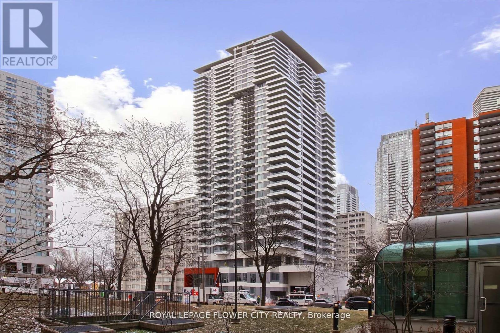 Apartment – 716 - 50 DUNFIELD AVENUE, Toronto – photo 2