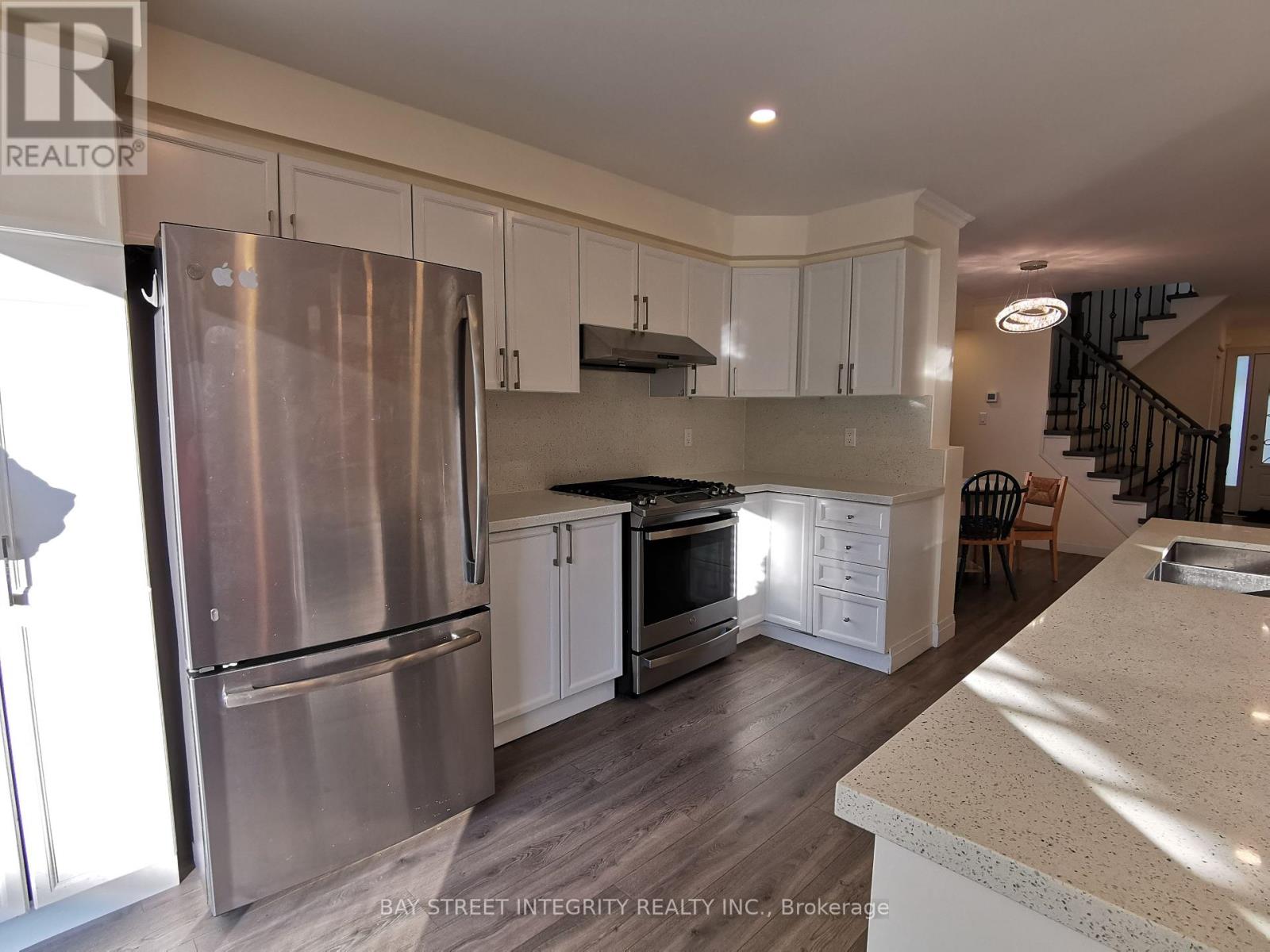 Row / Townhouse – 2515 CARBERRY WAY, Oakville – photo 4