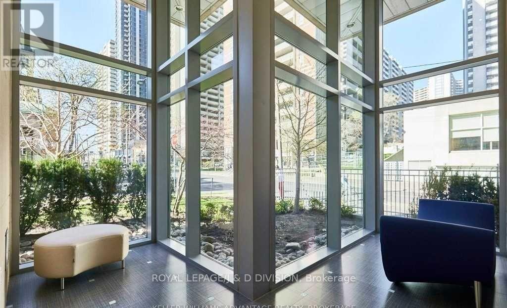 Apartment – 412 - 500 SHERBOURNE STREET, Toronto – photo 3