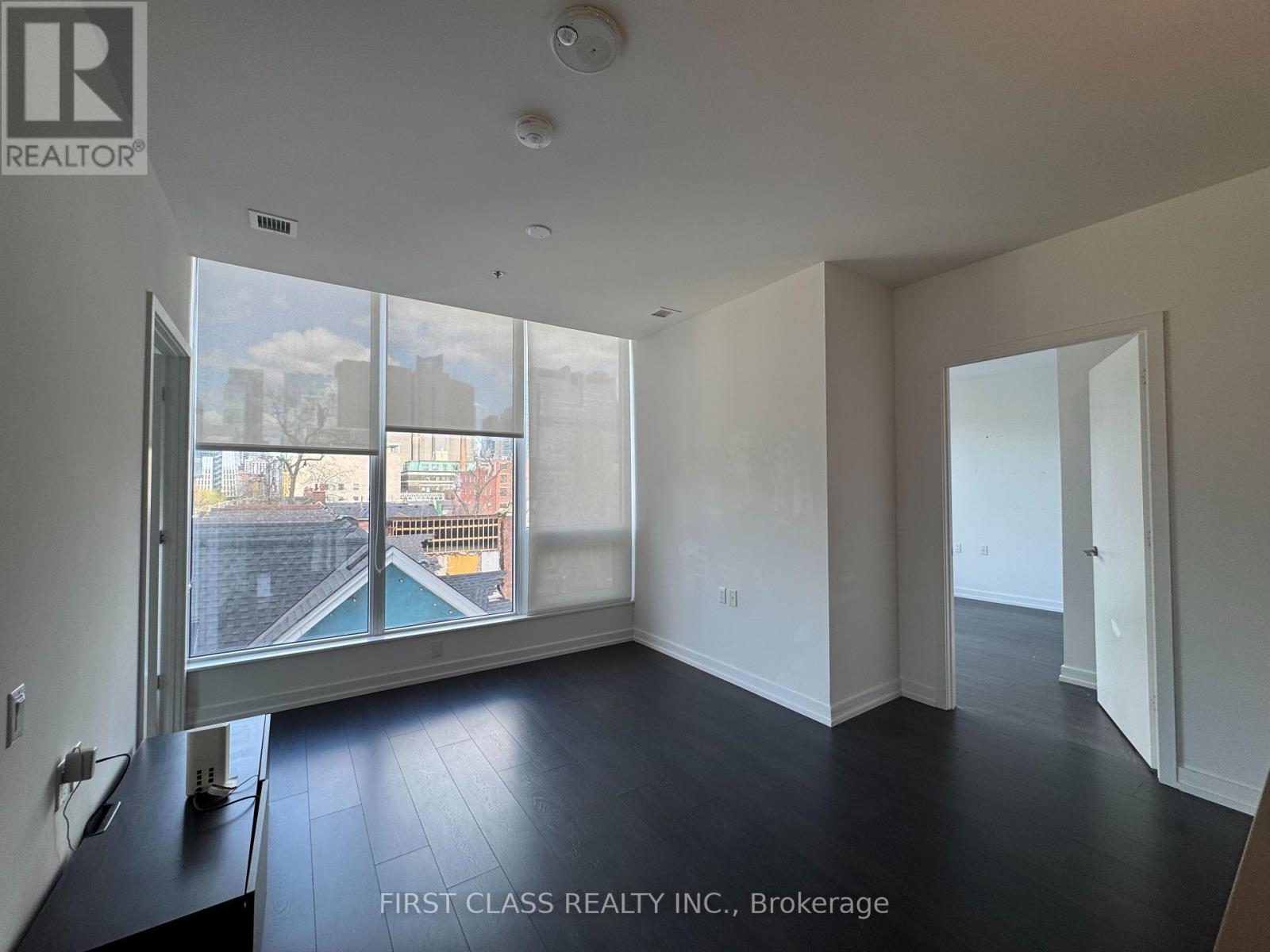 Apartment – 906 - 203 COLLEGE STREET, Toronto – photo 3