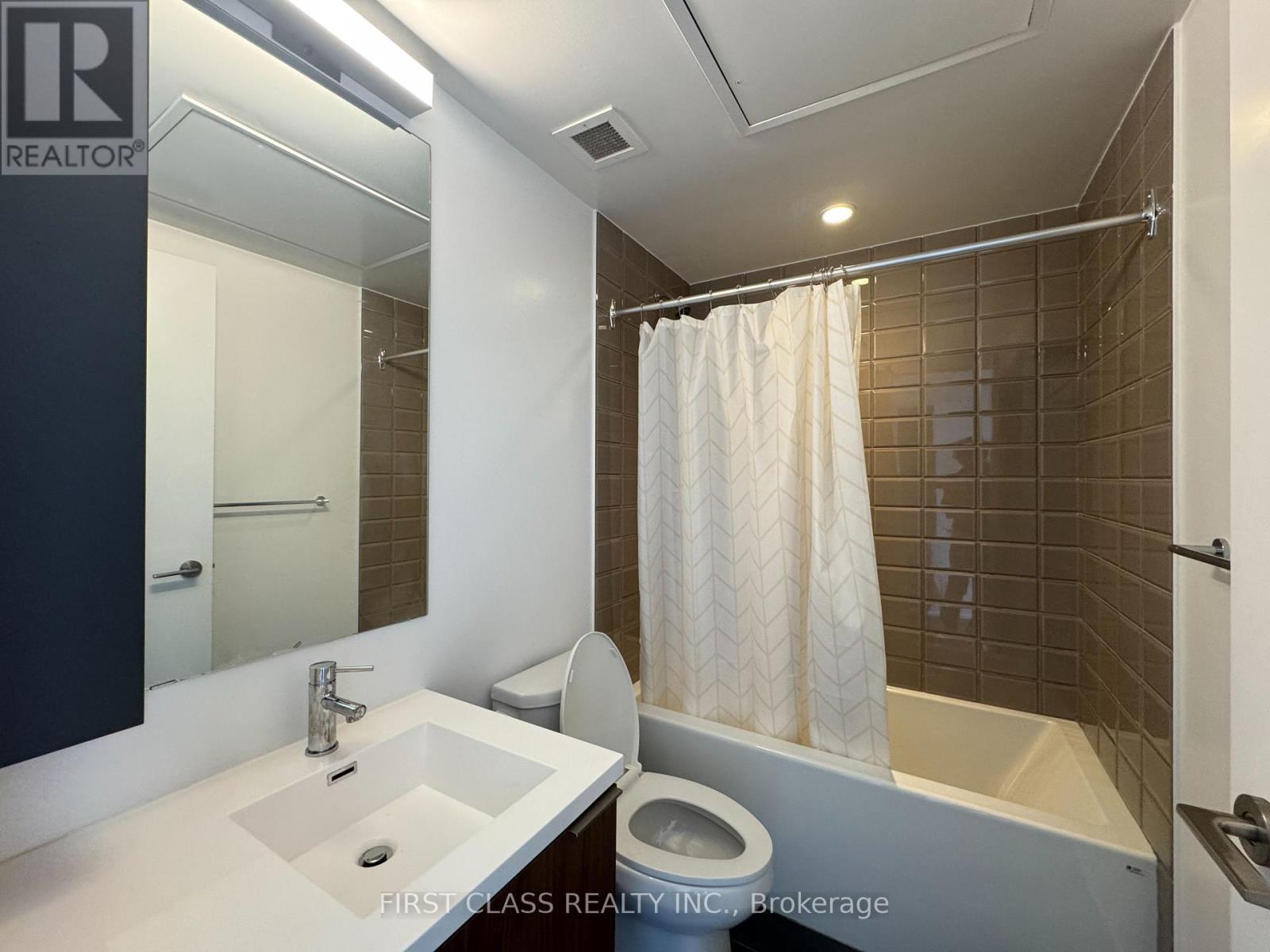 Apartment – 906 - 203 COLLEGE STREET, Toronto – photo 5