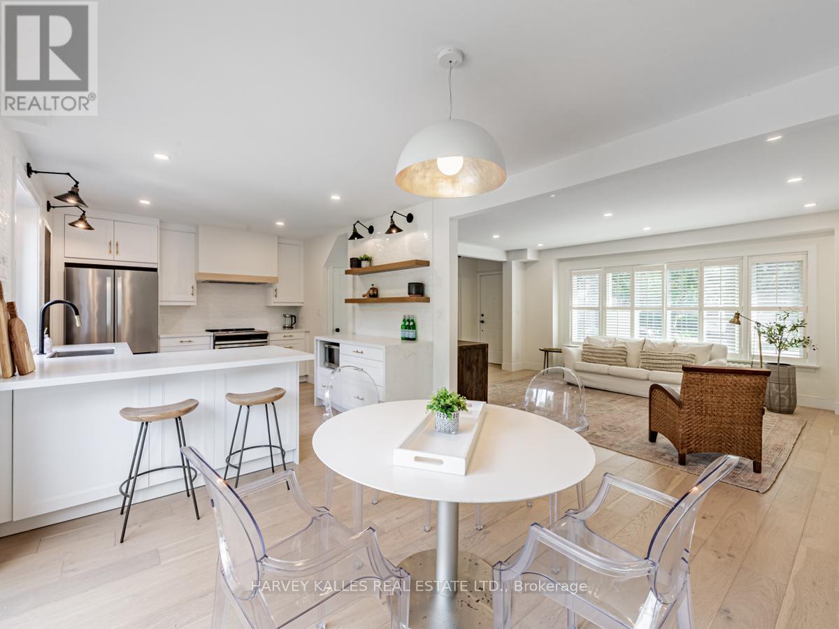 House – 46 DELHI AVENUE, Toronto – photo 5