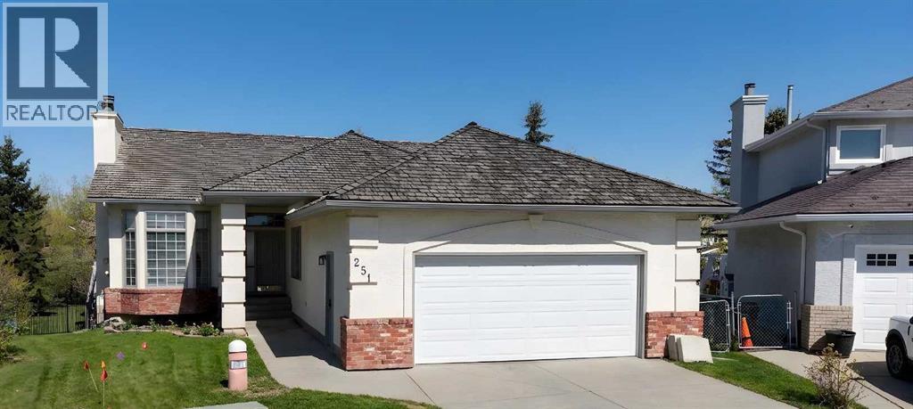 House for Sale in 251 Hampshire Place NW|Calgary, Alberta T3A4Y7