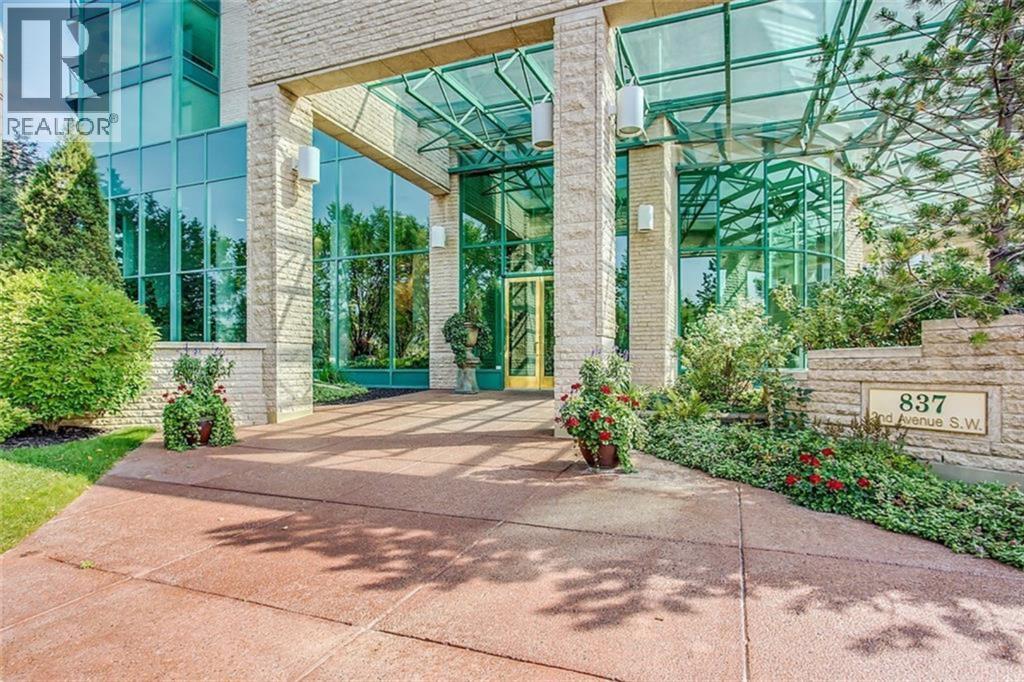 Apartment for Sale in 404, 837 2 Avenue SW|Calgary, Alberta T2P0E6 2