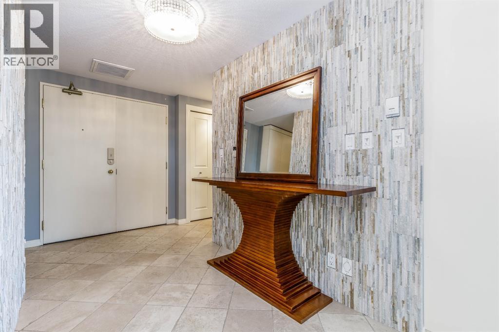 Apartment for Sale in 404, 837 2 Avenue SW|Calgary, Alberta T2P0E6 5
