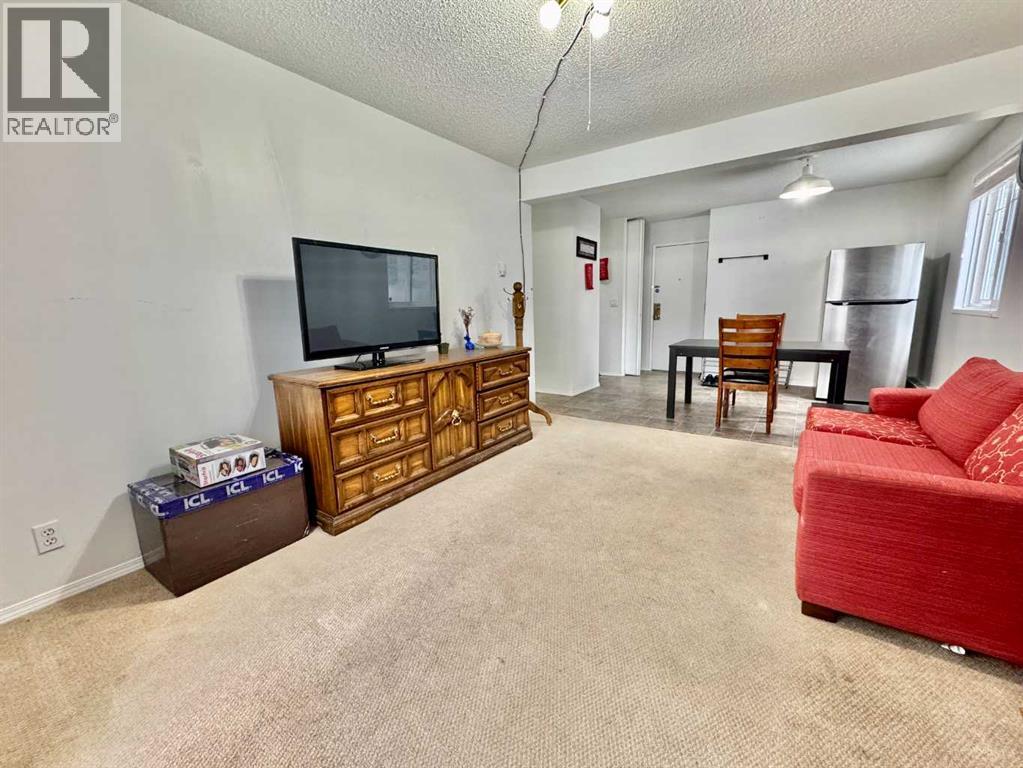 Apartment for Sale in 208C, 5601 Dalton Drive NW|Calgary, Alberta T3A2E2 5