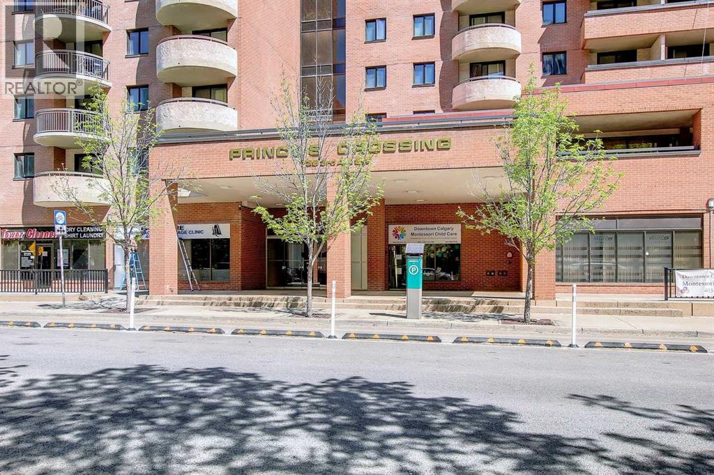 Apartment for Sale in 1211, 738 3 Avenue SW|Calgary, Alberta T2P0G7 4