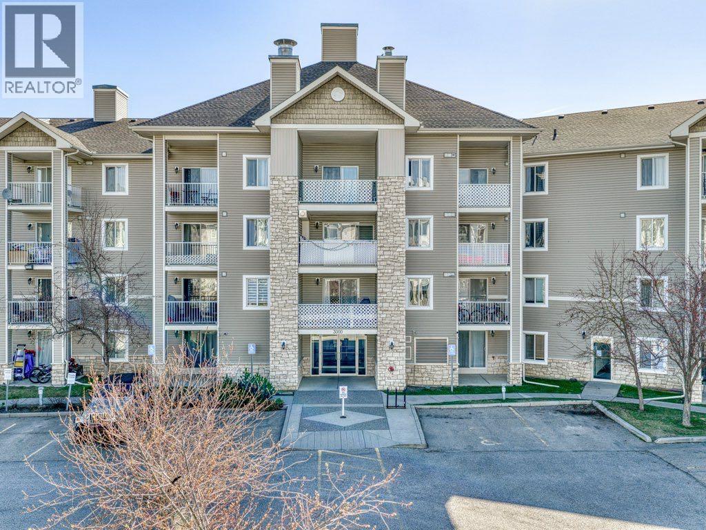 Apartment for Sale in 3411, 16320 24 Street SW|Calgary, Alberta T2Y5A1