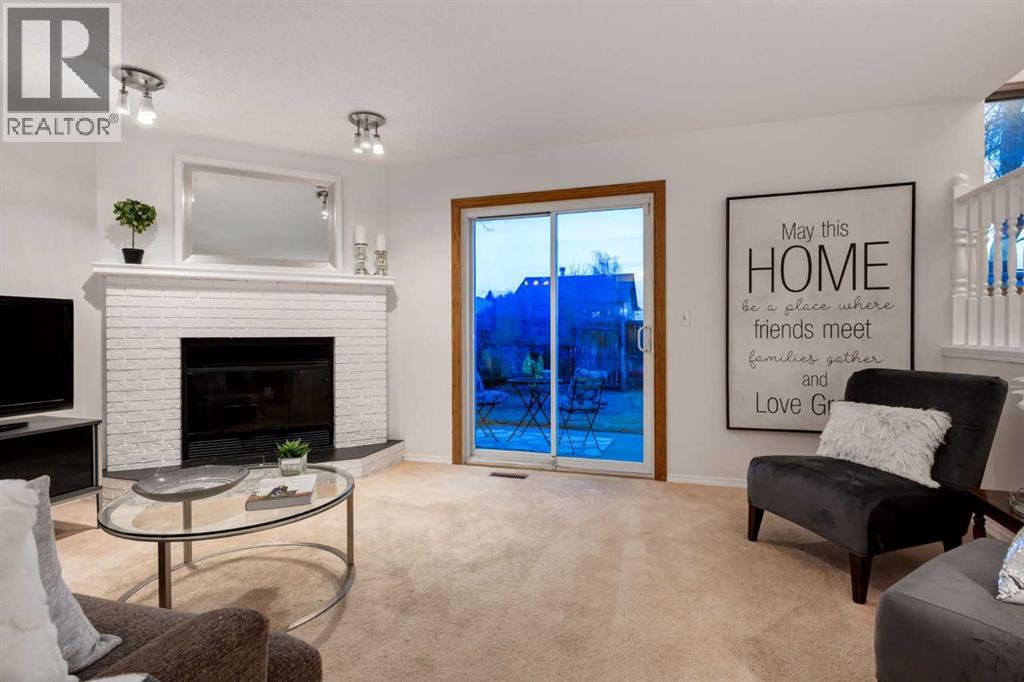 House for Sale in 131 Deersaxon Circle SE|Calgary, Alberta T2J6V9