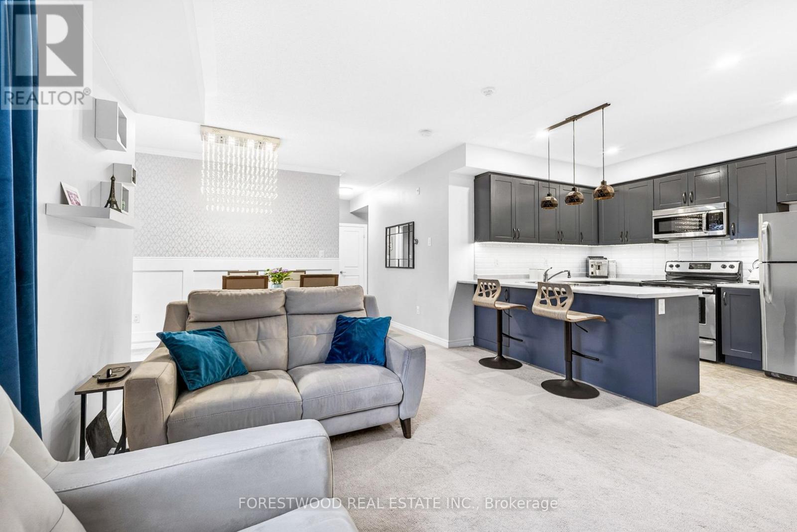 Row / Townhouse for Sale in 212 - 2338 TAUNTON ROAD|Oakville (RO River Oaks), Ontario L6H0L3 3