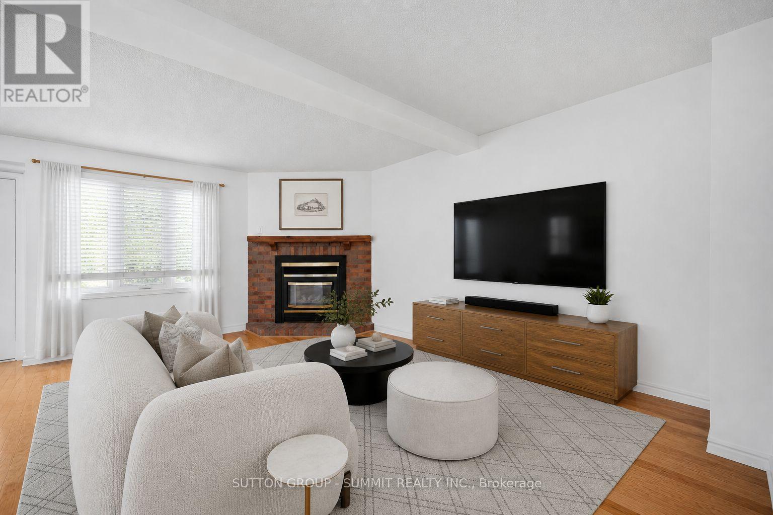 Row / Townhouse for Sale in 49 - 2275 CREDIT VALLEY ROAD|Mississauga (Central Erin Mills), Ontario L5M4N5 4