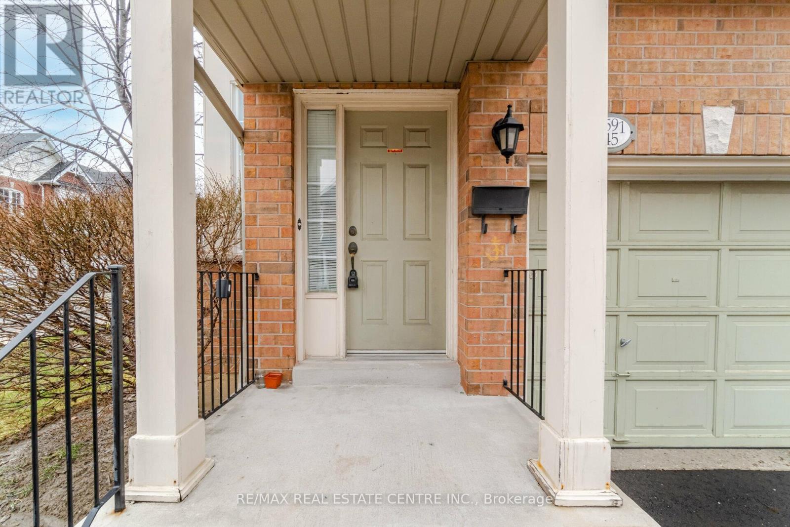 Row / Townhouse for Sale in 45 - 1591 SOUTH PARADE COURT|Mississauga (East Credit), Ontario L5M6G1 5