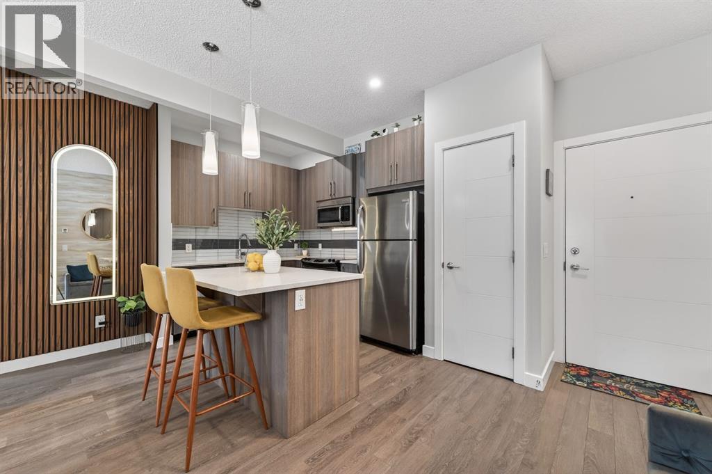 Apartment for Sale in 111, 4 Sage Hill Terrace NW|Calgary, Alberta T3R0W4 2