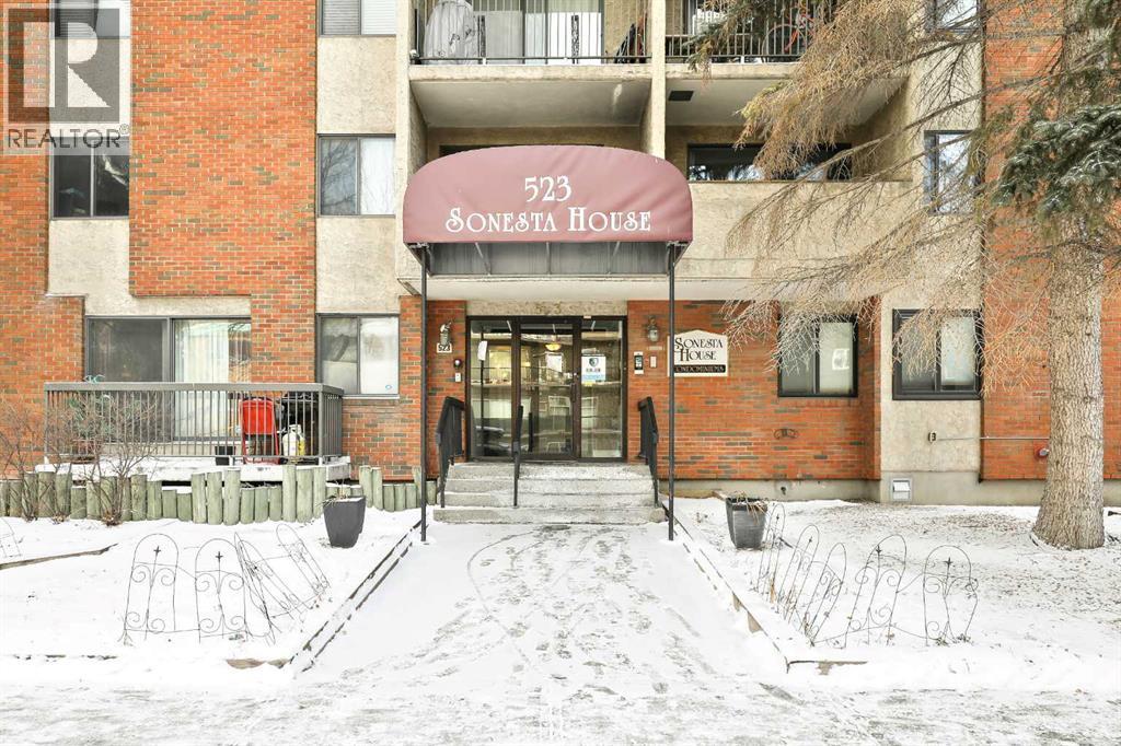 Apartment for Sale in 301, 523 15 Avenue SW|Calgary, Alberta T2R0R3 2