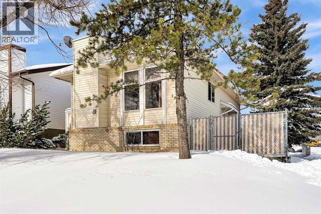 House for Sale in 295 Edgepark Boulevard NW|Calgary, Alberta T3A4K4