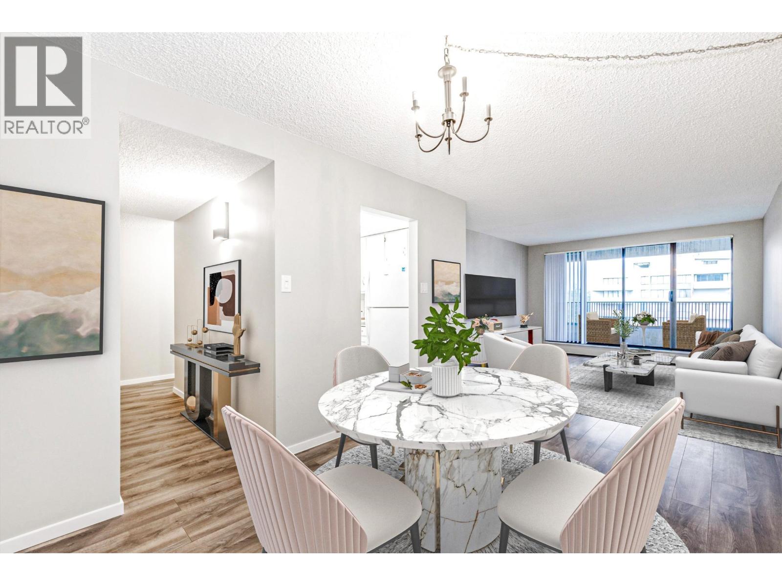 1502 4134 MAYWOOD STREET|Burnaby, British Columbia V5H4C9